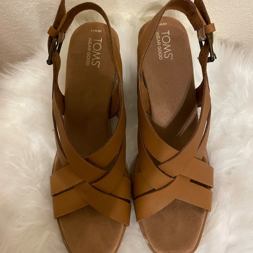 (2 pair for this price)TOMS Women's Brown and Black Cross-Strap Sandals
